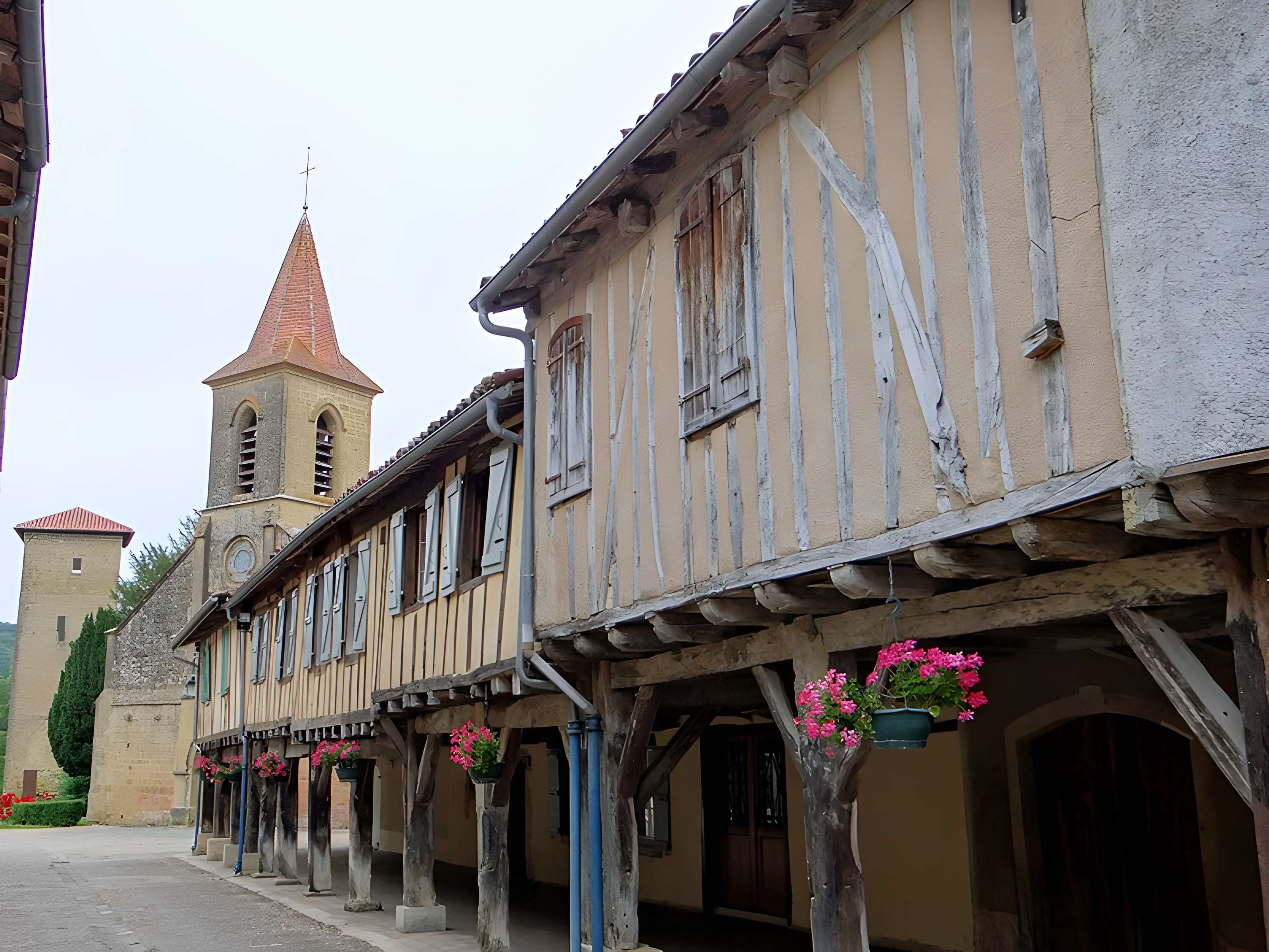 10 Maisons de la bastide à Tillac