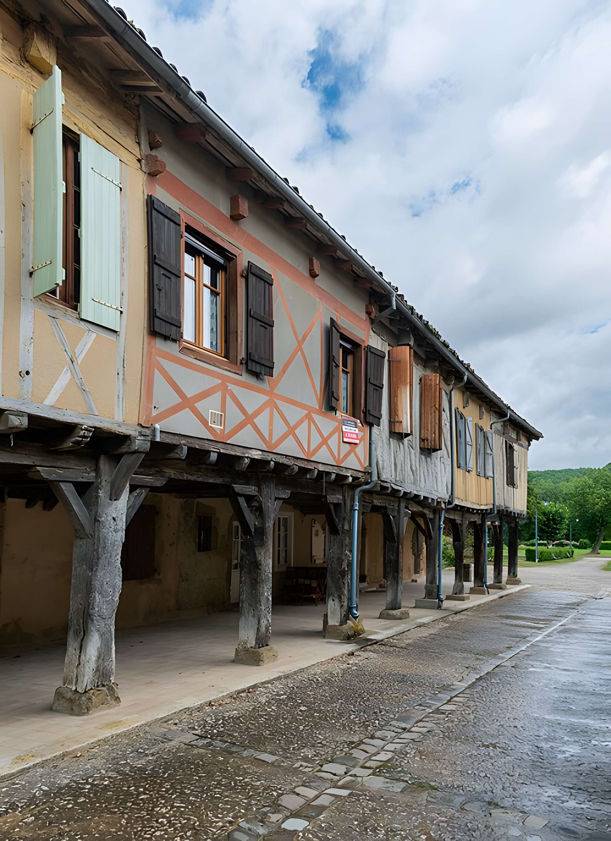 10 Maisons de la bastide à Tillac