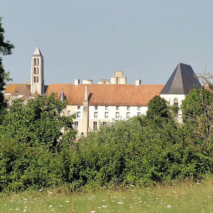 Photo de Abbaye Saint-Séverin de Château-Landon