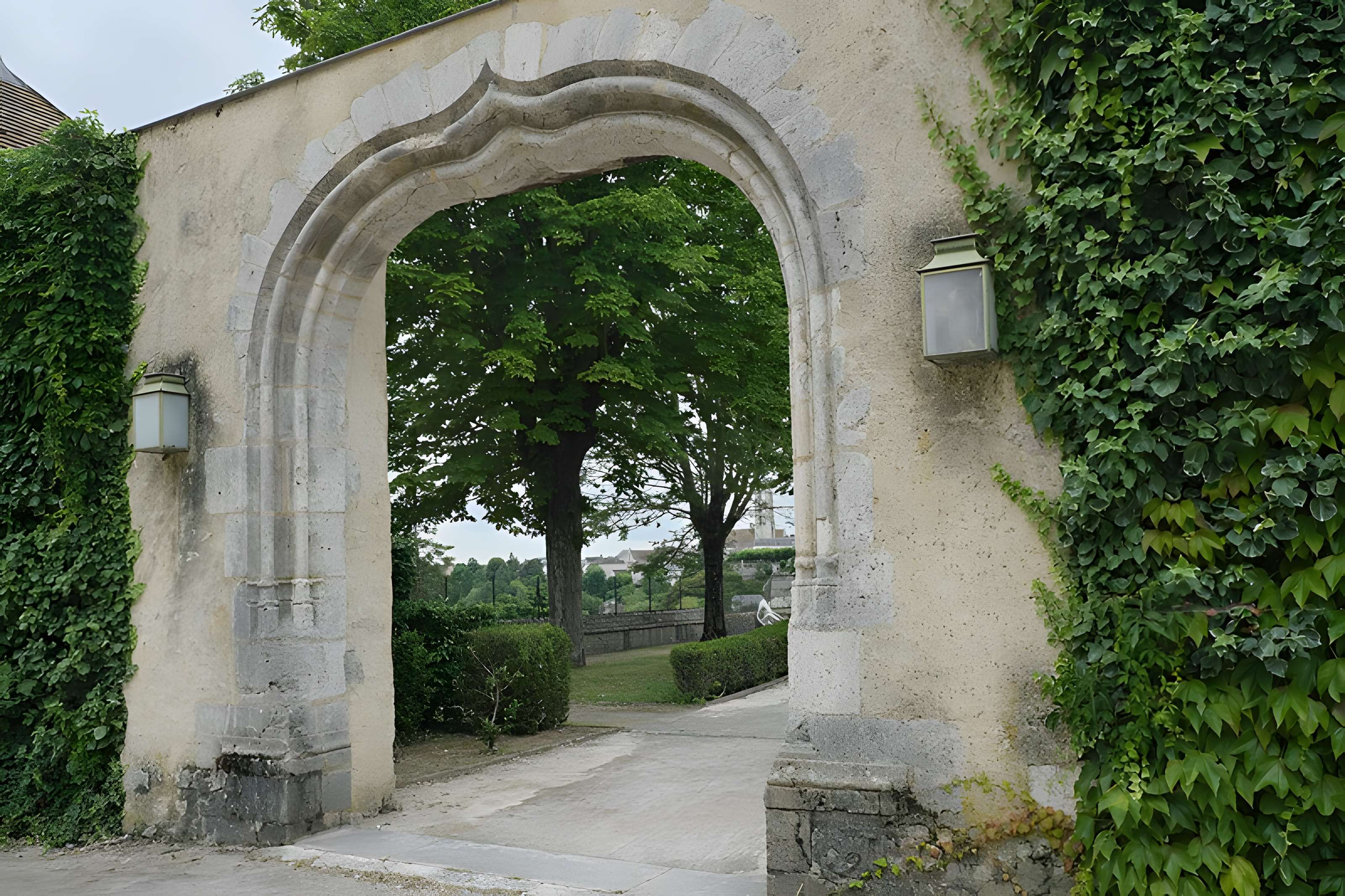 Abbaye Saint-Séverin de Château-Landon