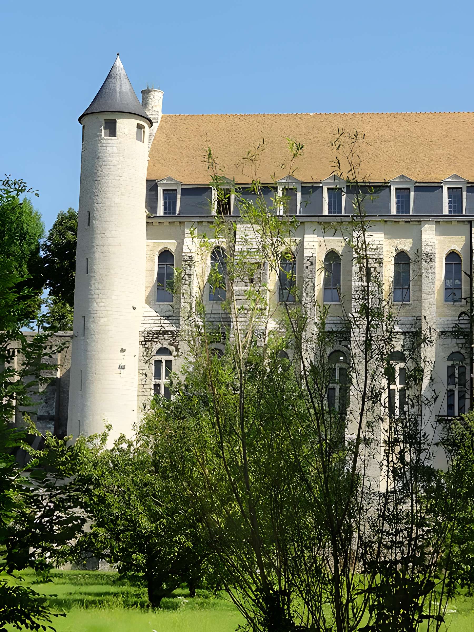 Abbaye Saint-Séverin de Château-Landon