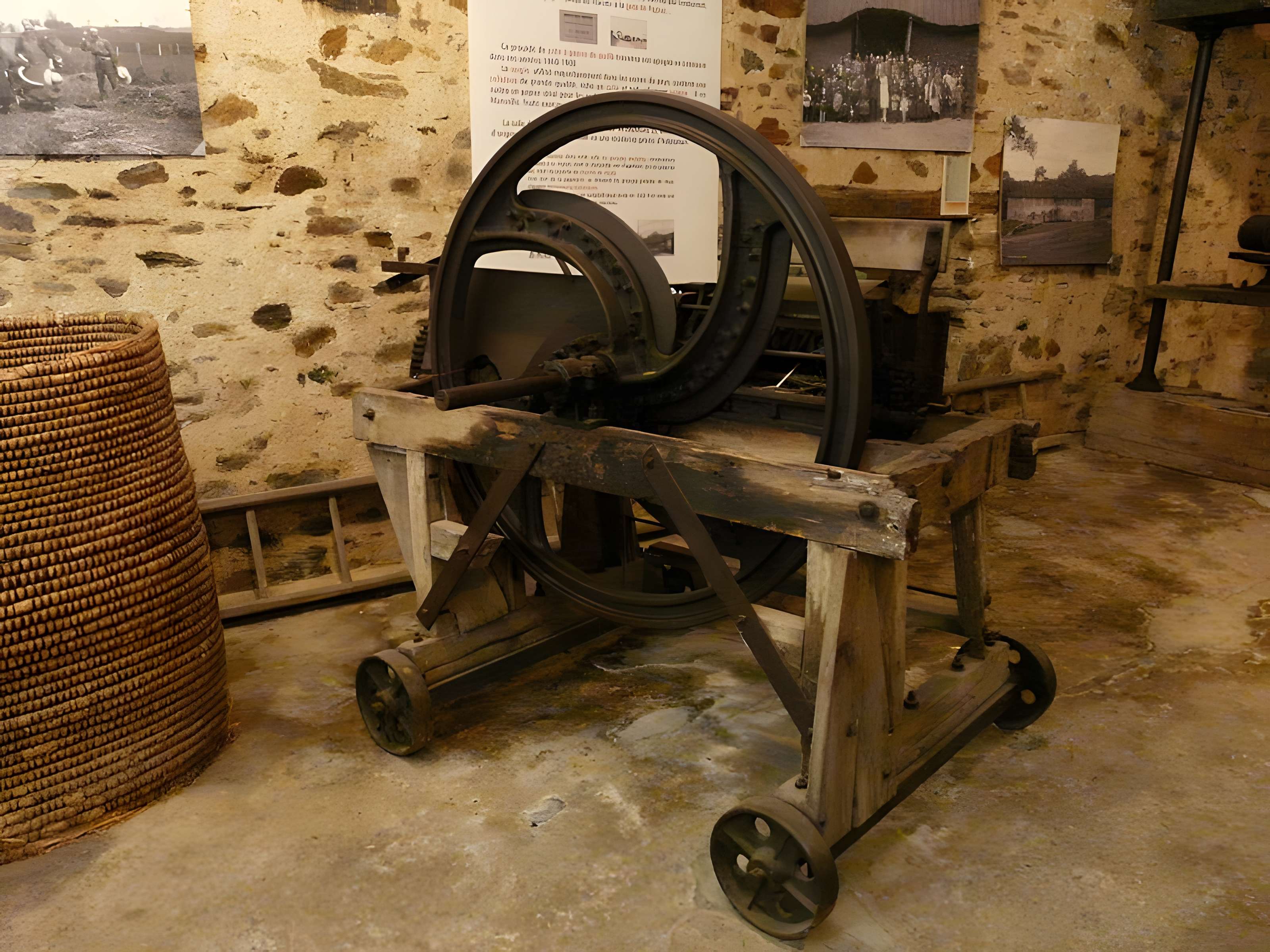 Ancienne Papeterie de Vaux à Payzac