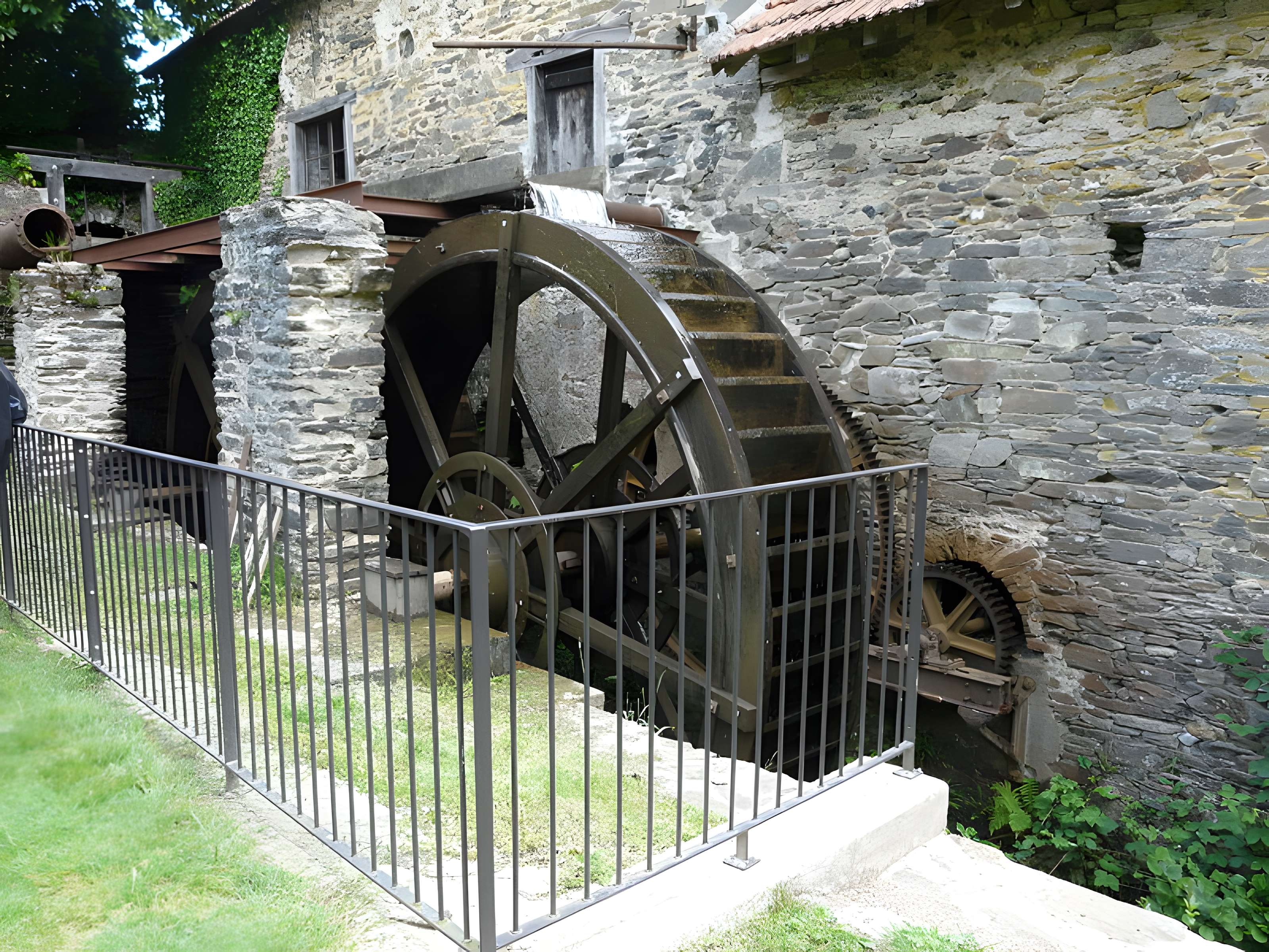 Ancienne Papeterie de Vaux à Payzac