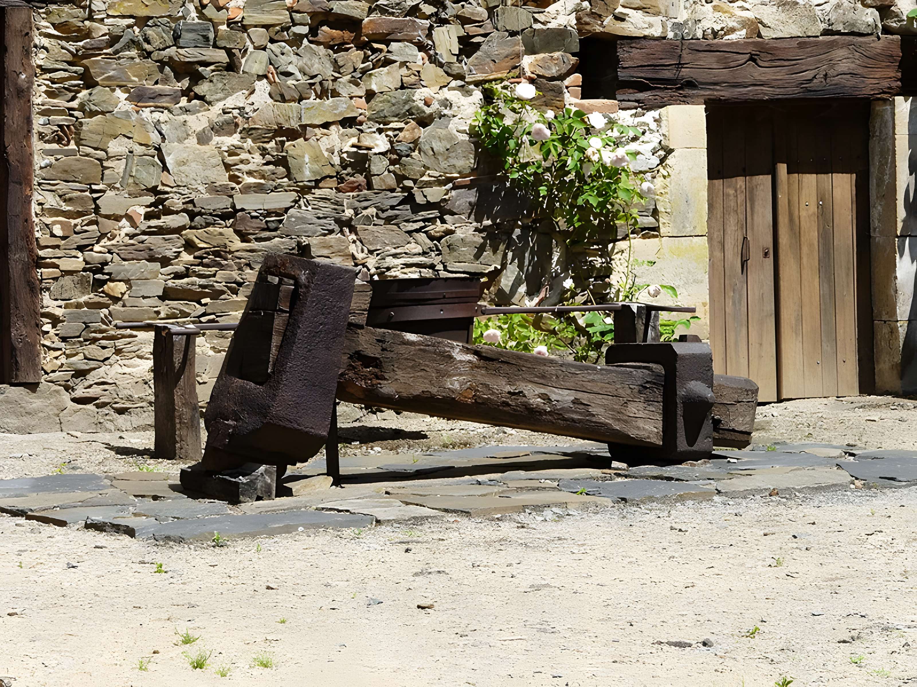 Ancienne Papeterie de Vaux à Payzac