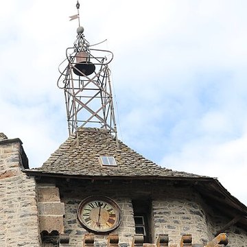 Beffroi appelé aussi Tour de lhorloge