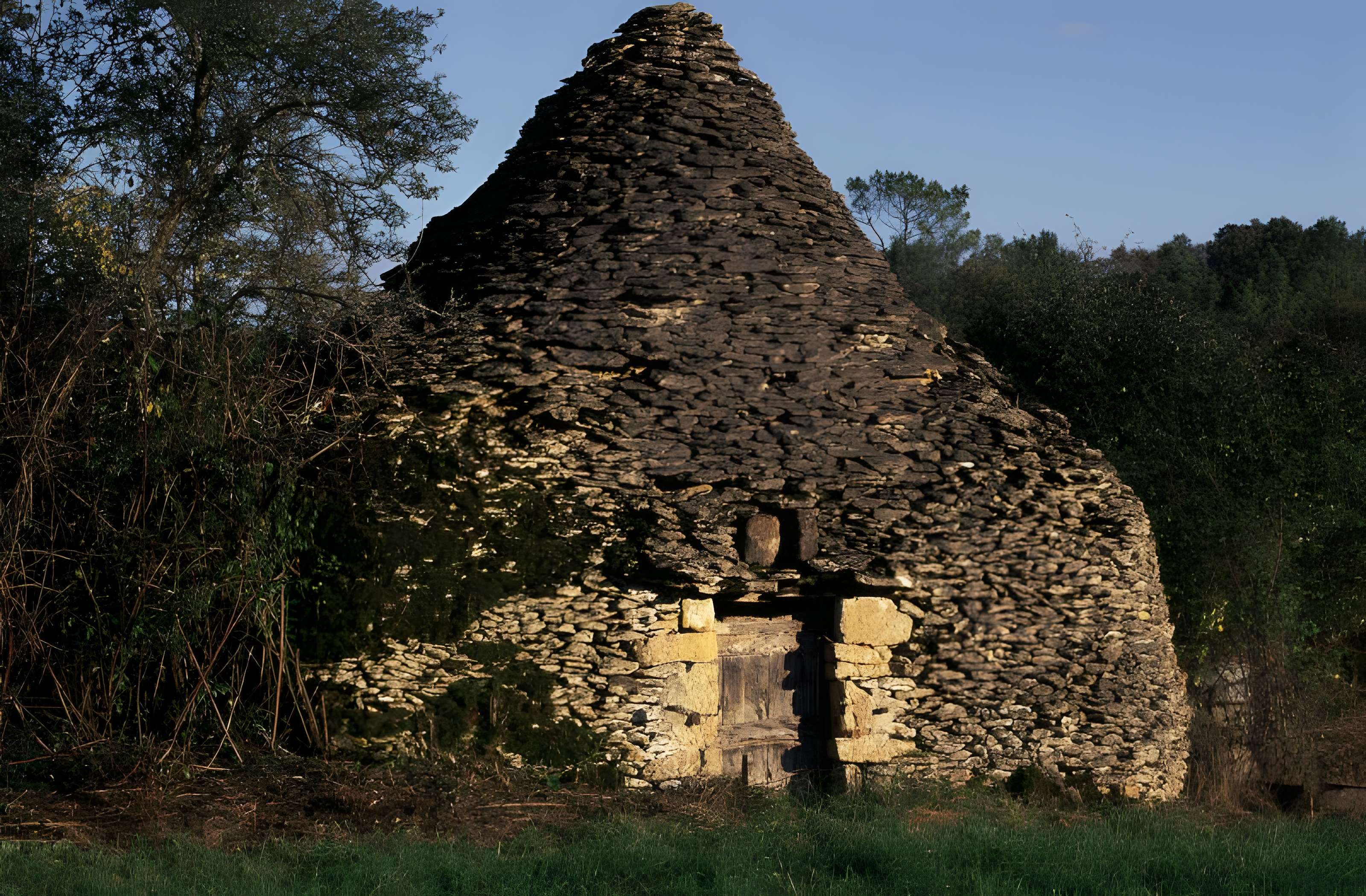 Cabane en pierre sèche de Malevergne à Saint-Vincent-le-Paluel 