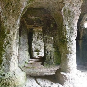 Chapelle monolithe Saint-Georges de Gurat