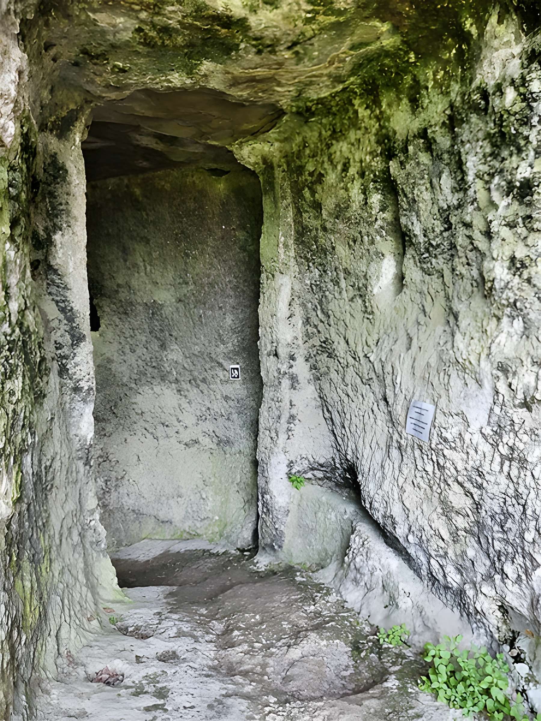 Chapelle monolithe Saint-Georges de Gurat