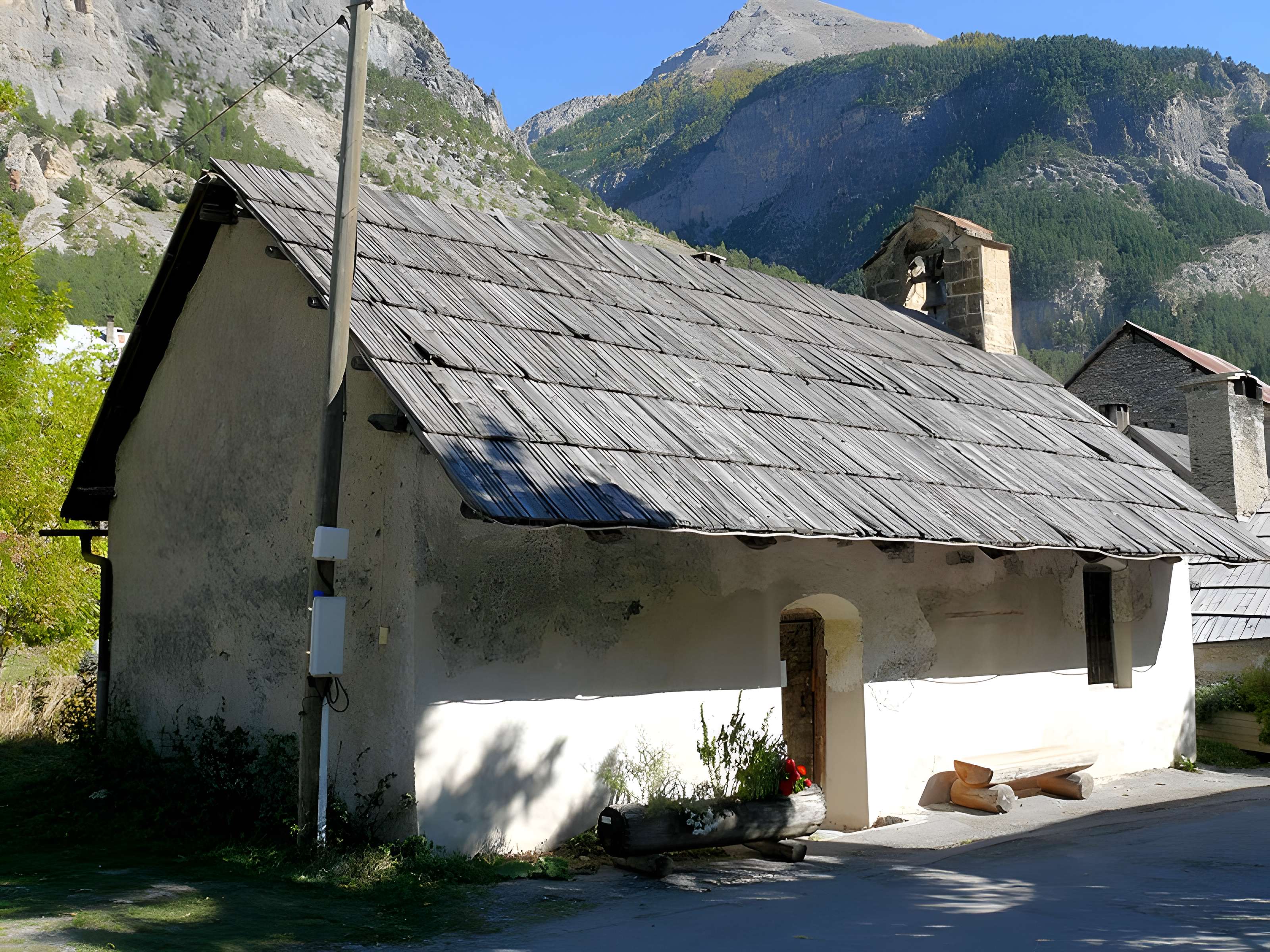 Chapelle Notre-Dame-des-Grâces de Névache