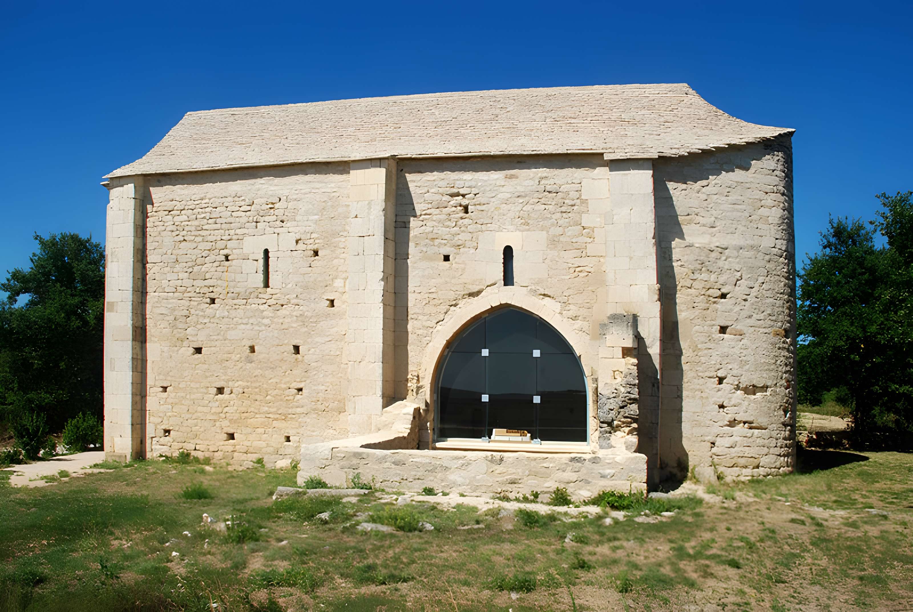 Chapelle Saint-Étienne de Saint-Hilaire-d'Ozilhan