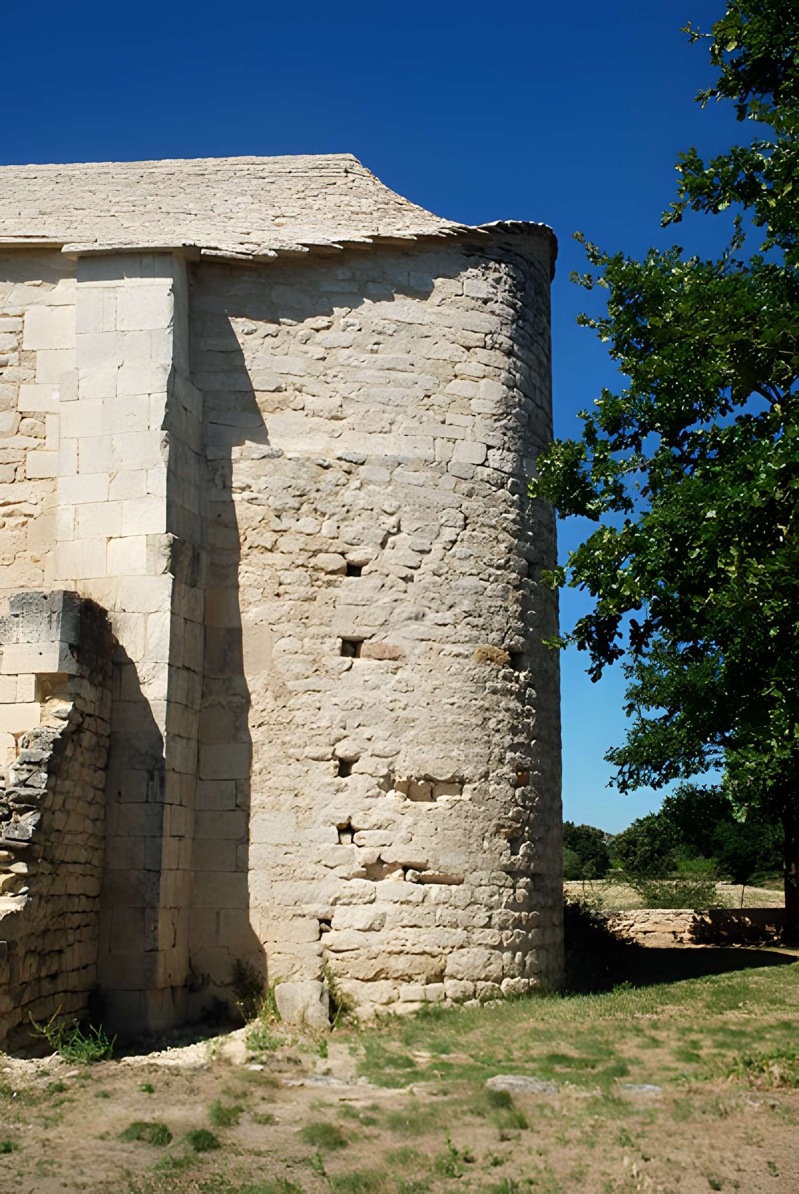 Chapelle Saint-Étienne de Saint-Hilaire-d'Ozilhan