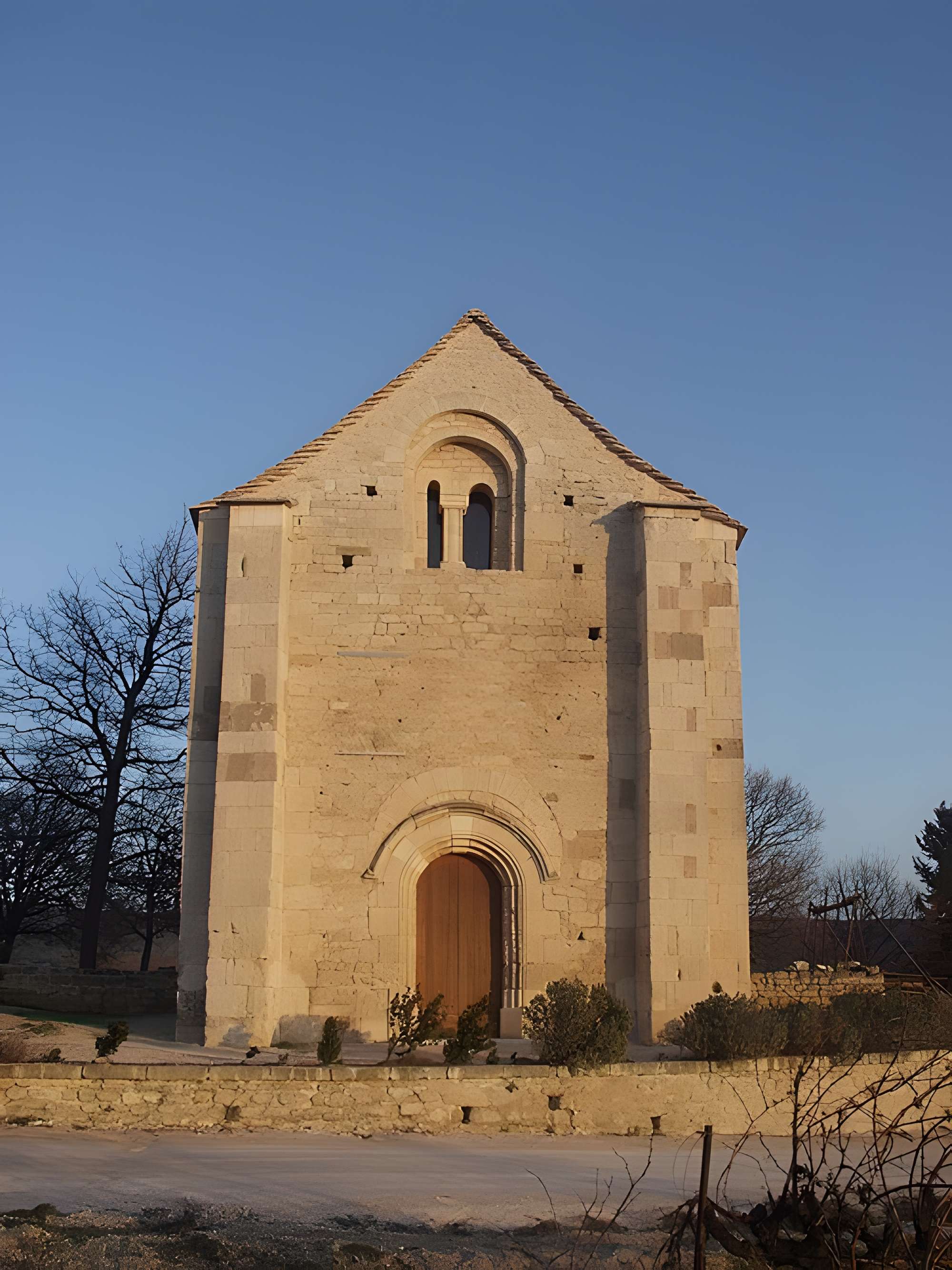 Chapelle Saint-Étienne de Saint-Hilaire-d'Ozilhan