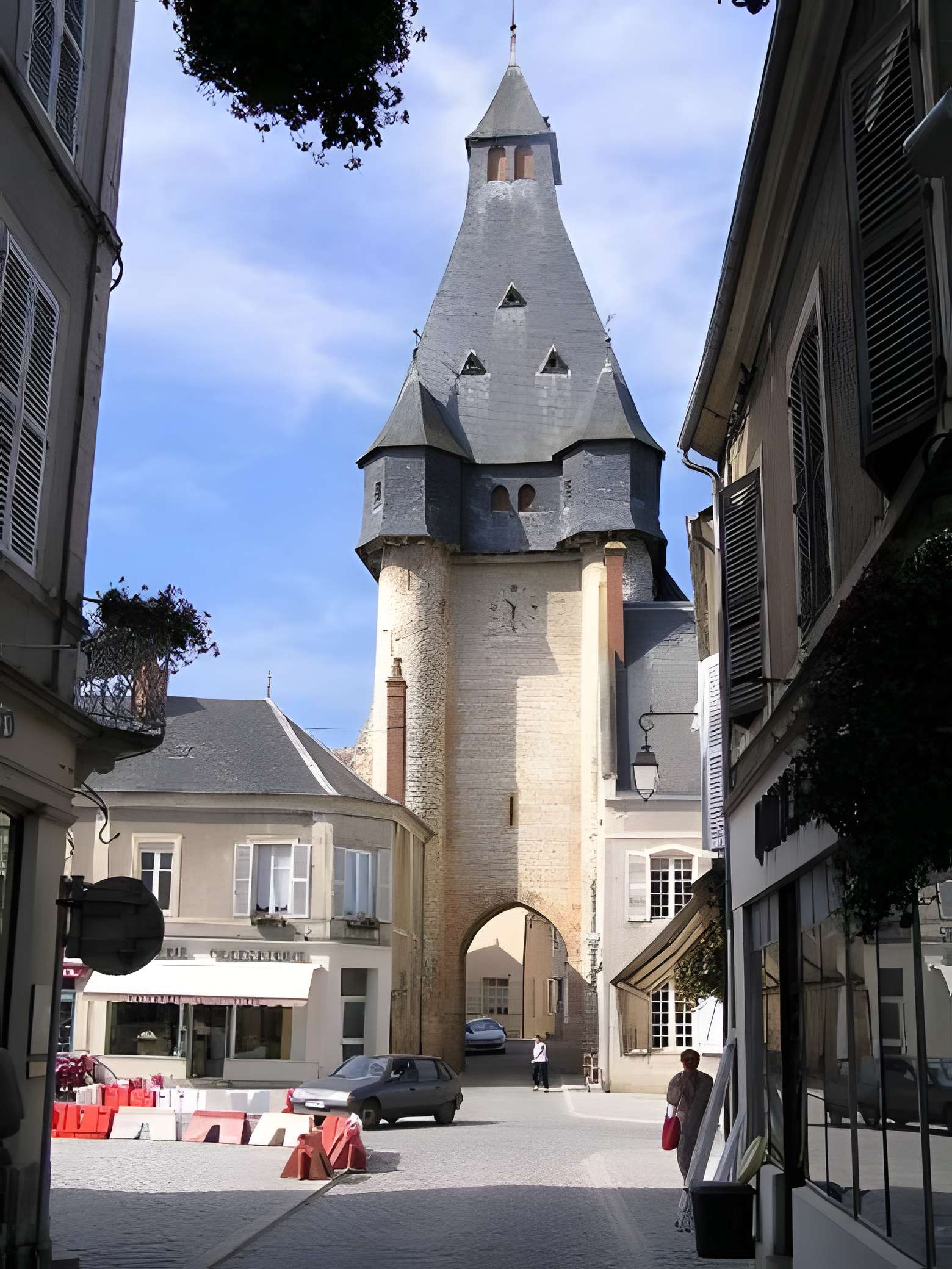 Château de Dun-sur-Auron Le beffroi