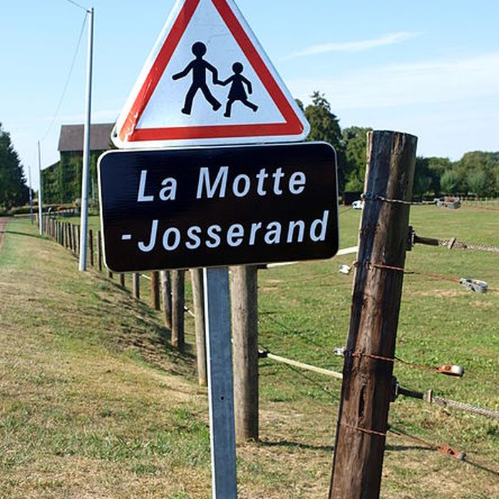 Photo de Château de la Motte-Josserand