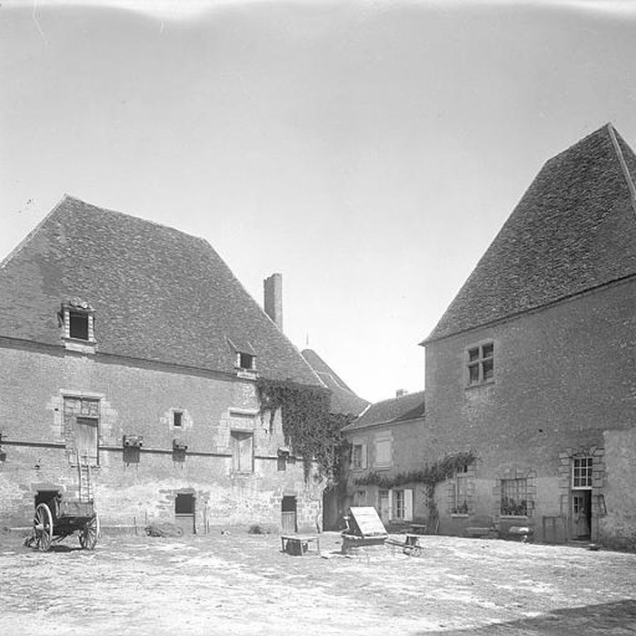 Photo de Château de la Motte-Josserand