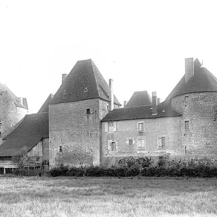 Photo de Château de la Motte-Josserand