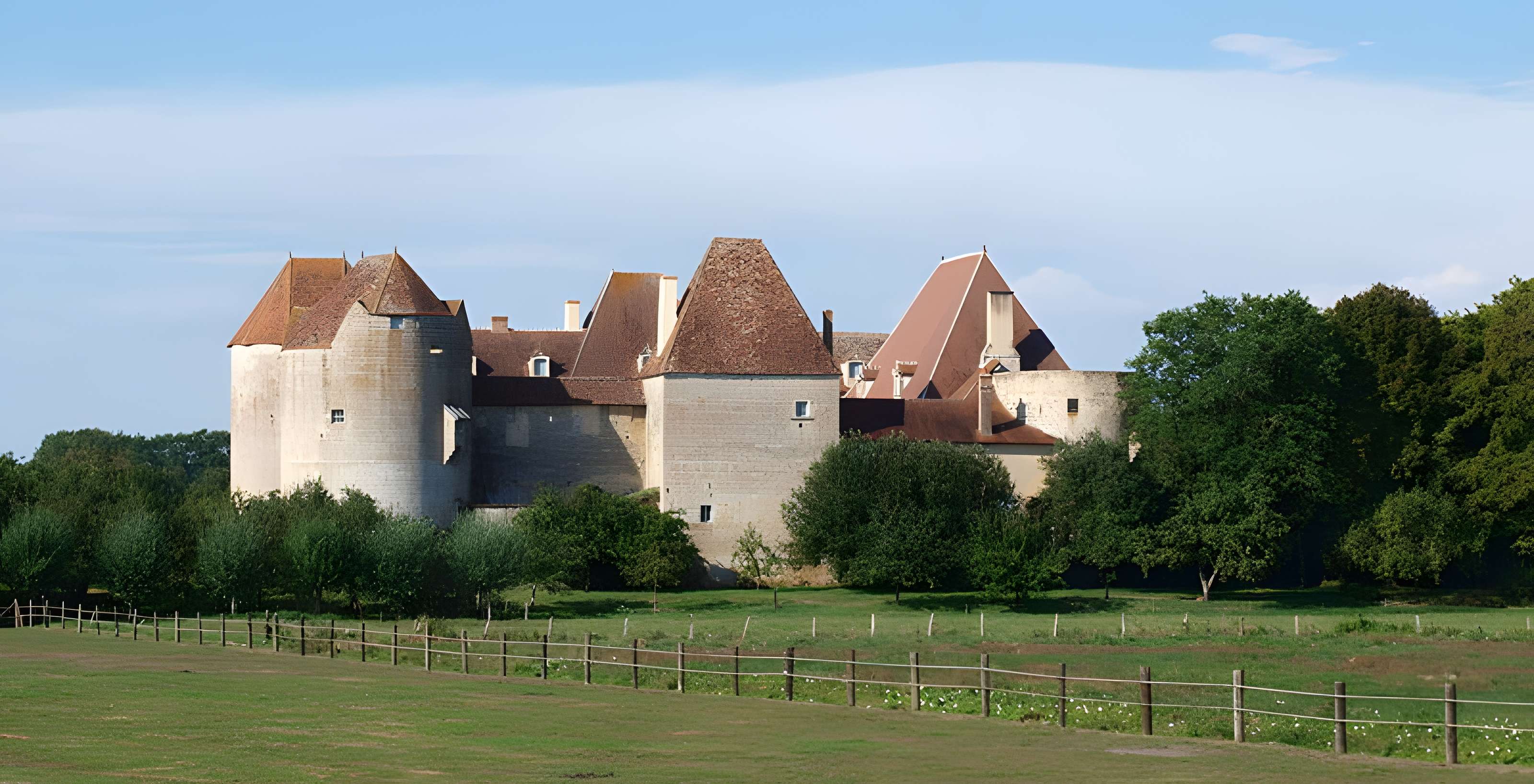 Château de la Motte-Josserand