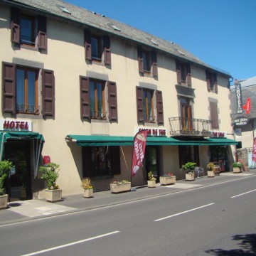 Aux