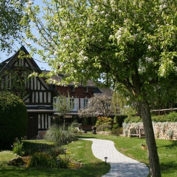AUBERGE