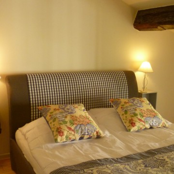 Une des 3 chambres doubles Château de Mirande, Vacances en Bourgogne