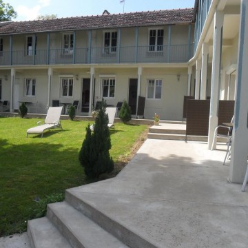 La