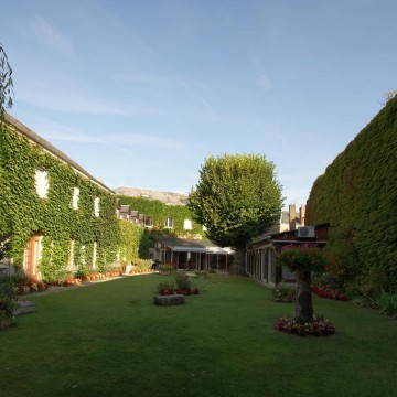 Inter