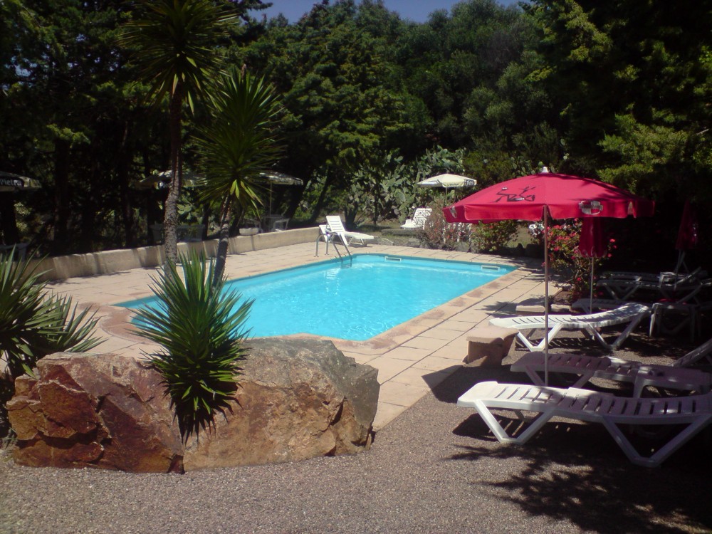 Photo de Hôtel Logis Auberge Des 3 Jumeaux