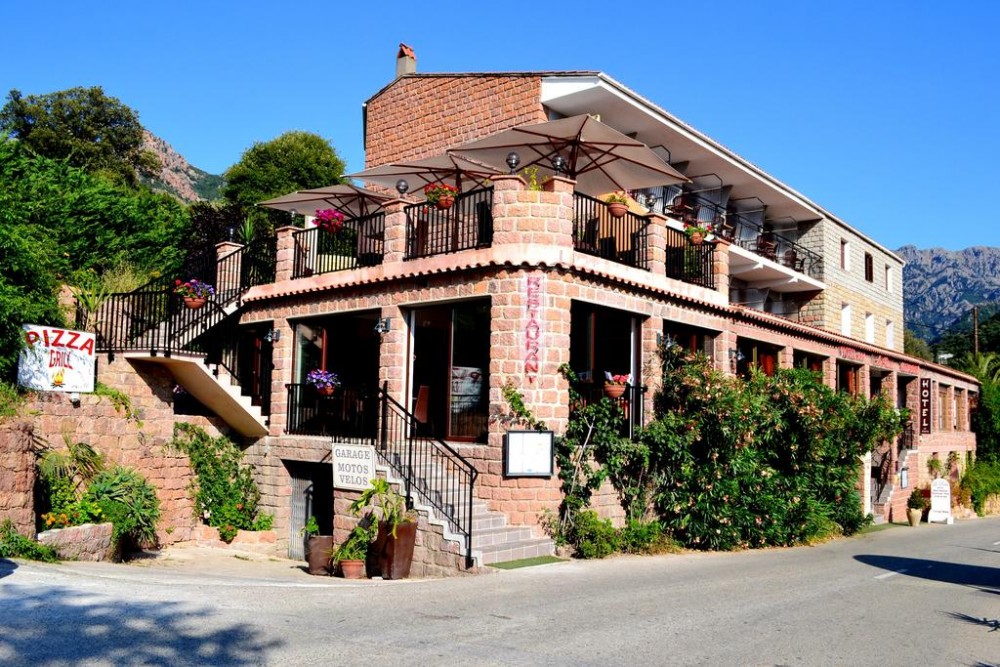 Photo de Hôtel Restaurant Le Porto