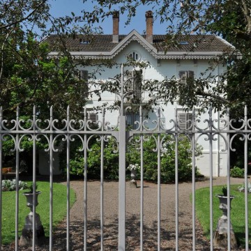 La