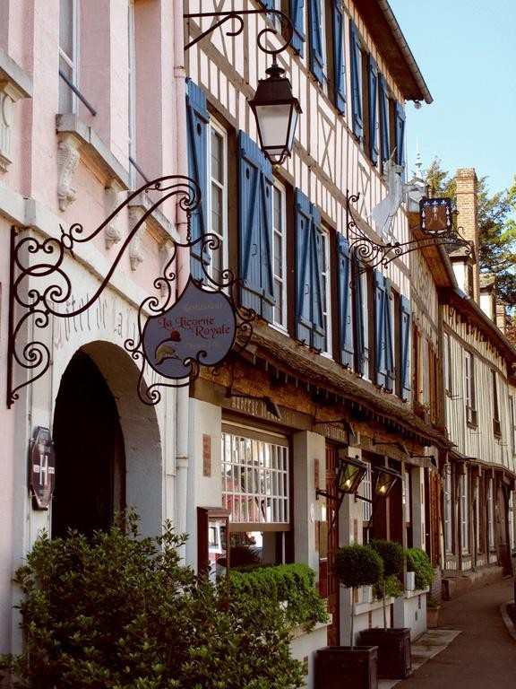 Photo de Hôtel La Licorne & Spa