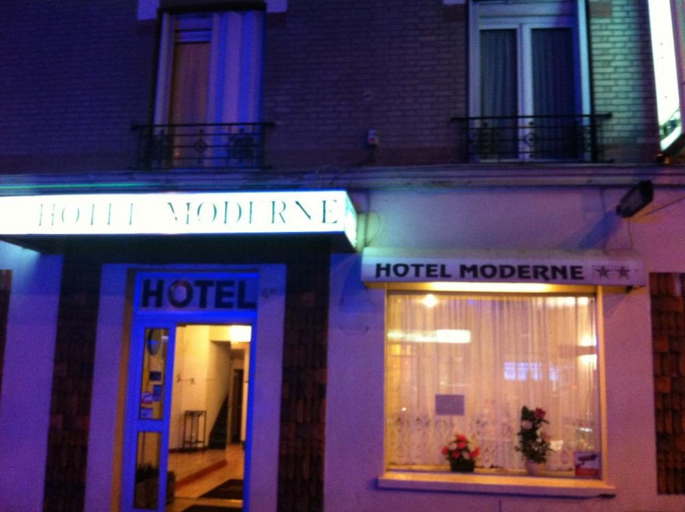Photo de Hôtel Moderne