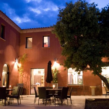 Disini
