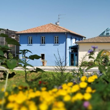 Au