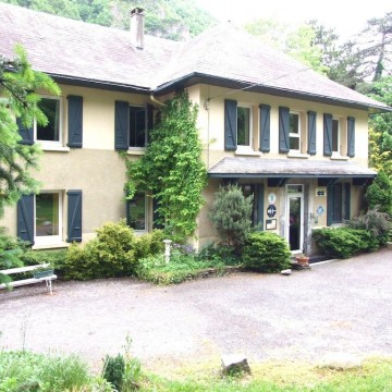 Logis