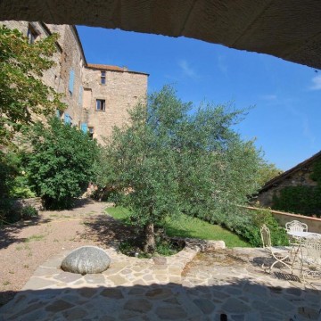 Logis
