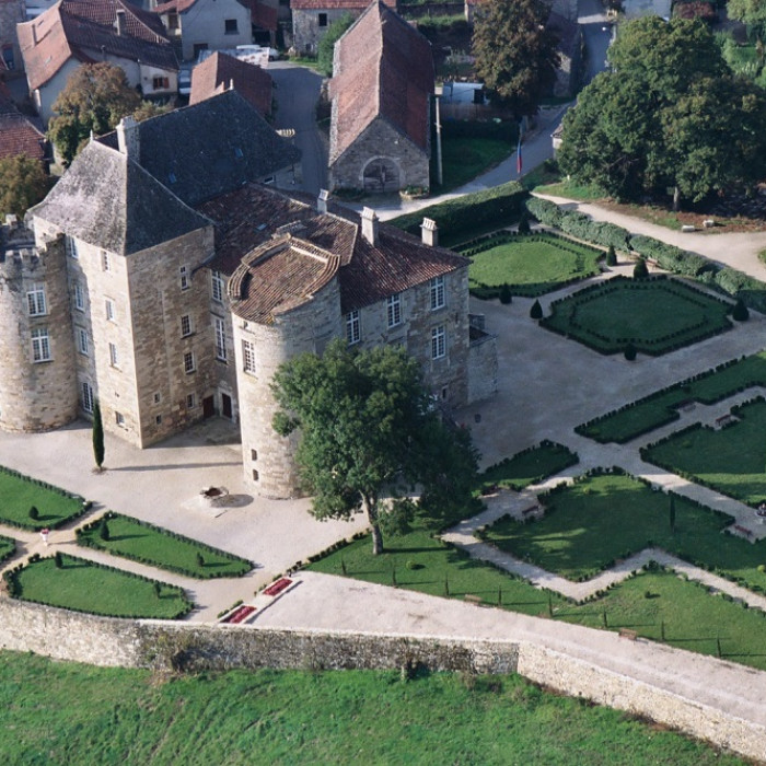 Chambre d'hôtes Château de la Reine Margot à SaintProjet avec salle de réception