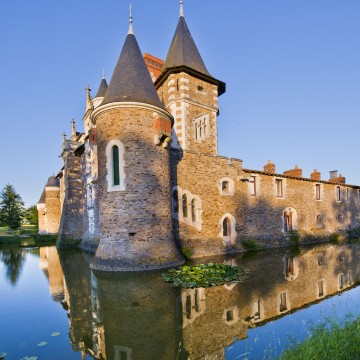 Photo Château De La Colaissière  à Saint Sauveur de Landemont 49270