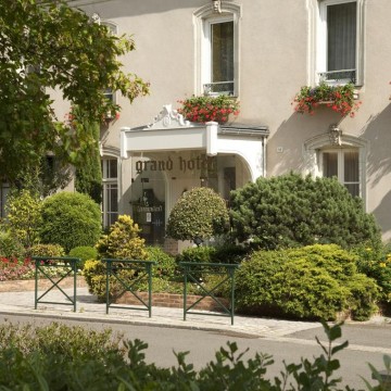 Grand