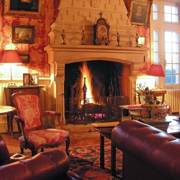 Salon Rose Chateau de la Barre