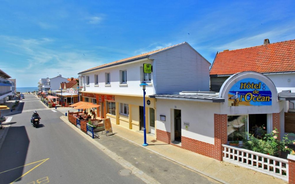 Hôtel l'Océan à NotreDamedeMonts avec restaurant