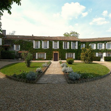 Photo HÔTEL DOMAINE DU CHÂTELARD à Dirac 16410