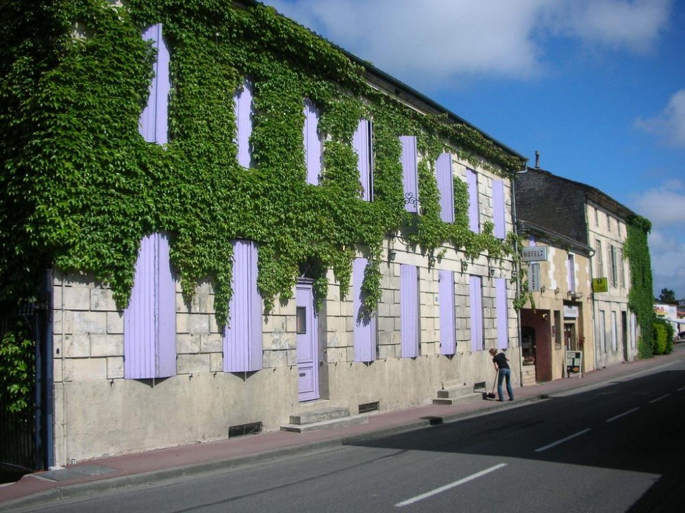 Photo de Hôtel Le Cheval Gris