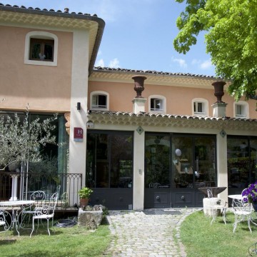 La