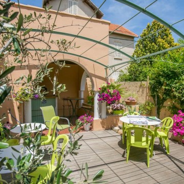 Bel