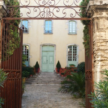 Demeure