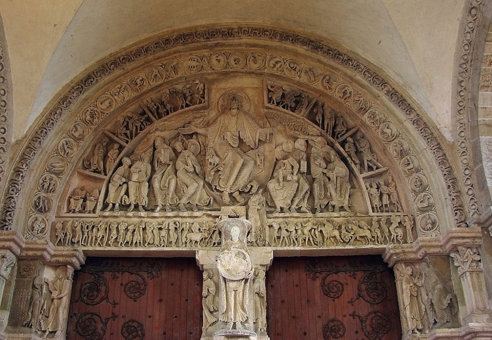 Tympan central du narthex de la Basilique Sainte-Marie-Madeleine de Vézelay, départ de la Via Lemovicensis